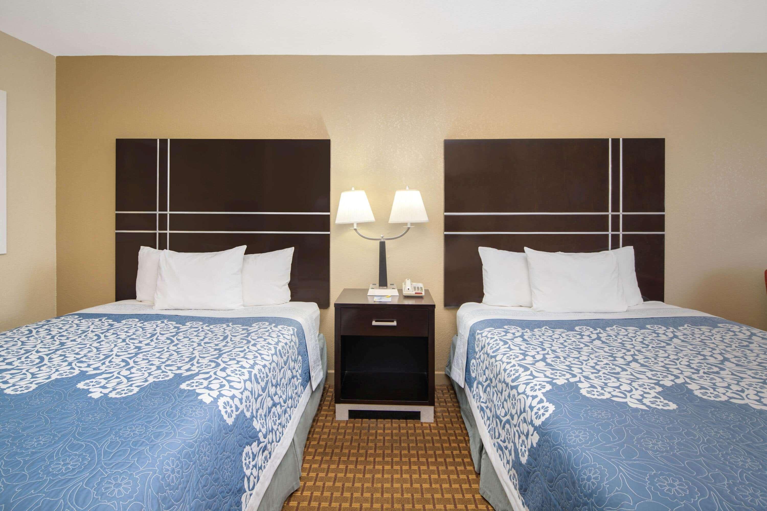 Days Inn By Wyndham Thomaston Exterior photo